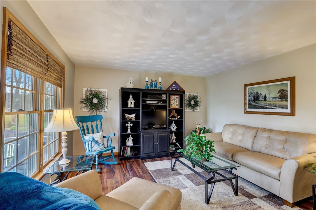 1005 Greer Ln