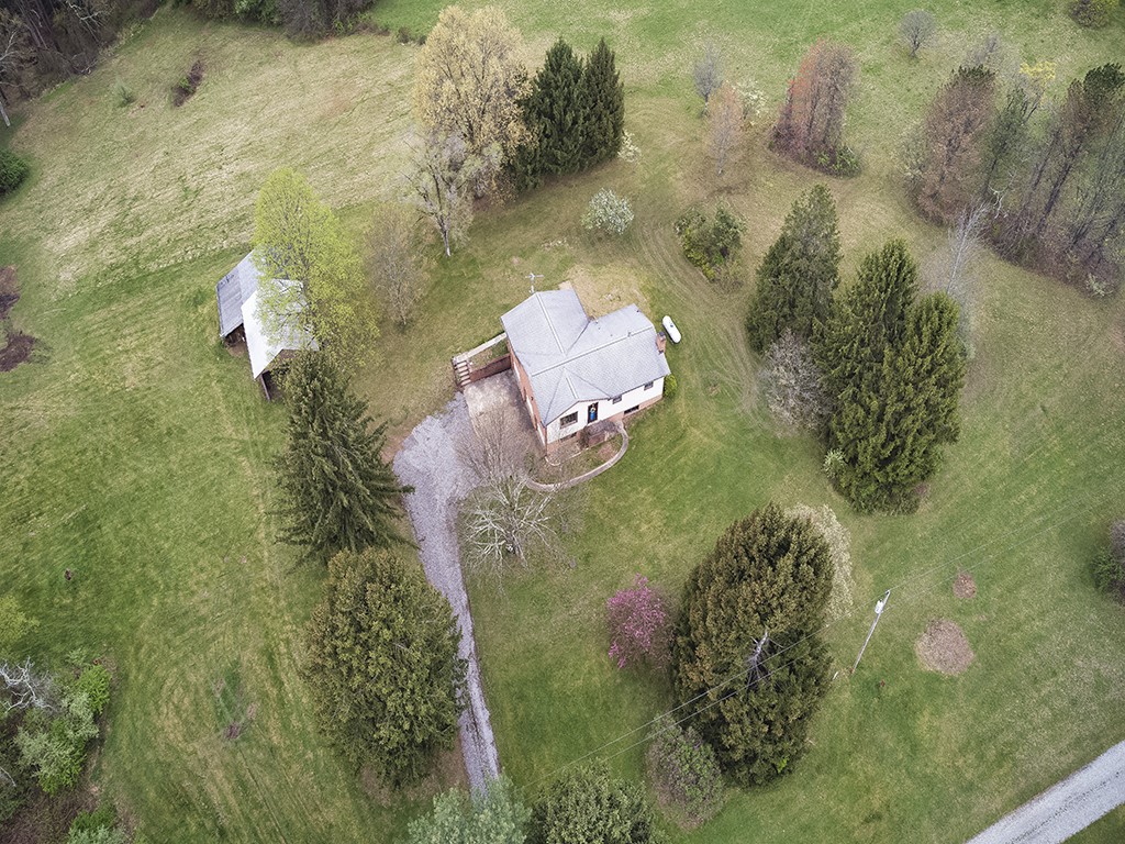 152 Erin Ln