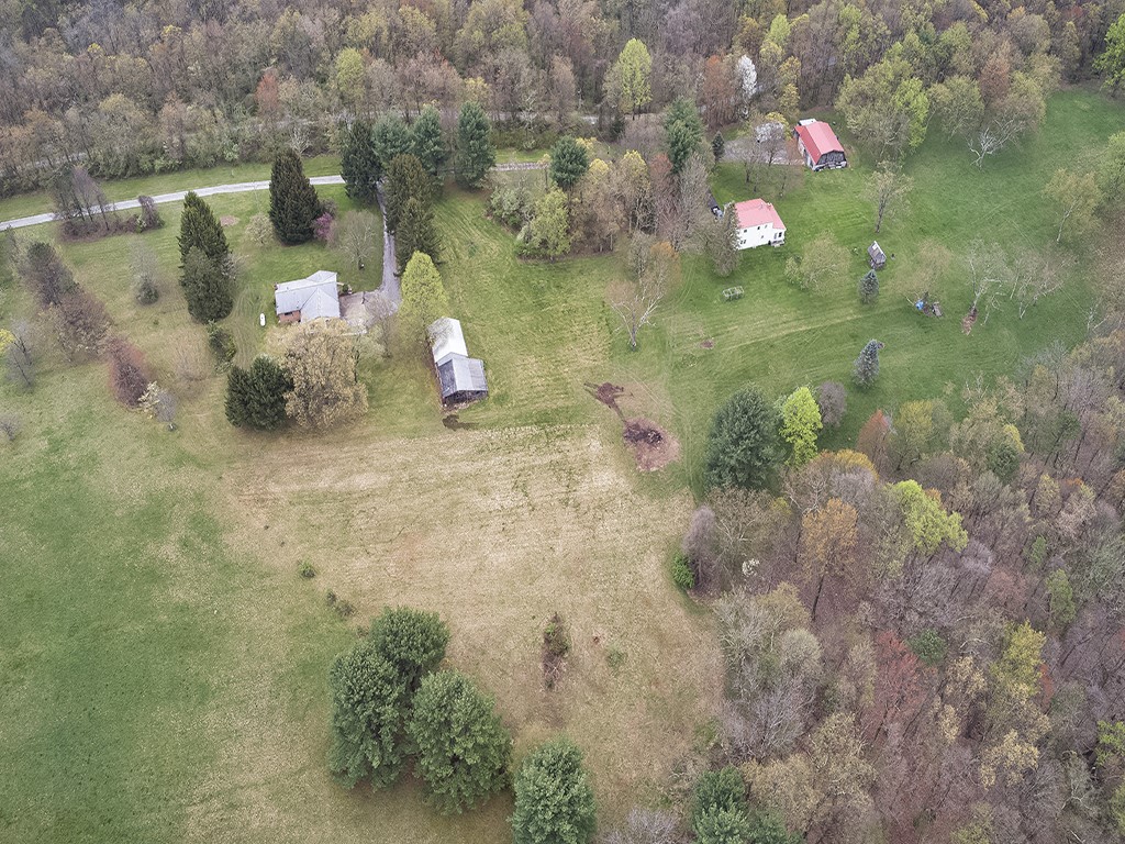 152 Erin Ln