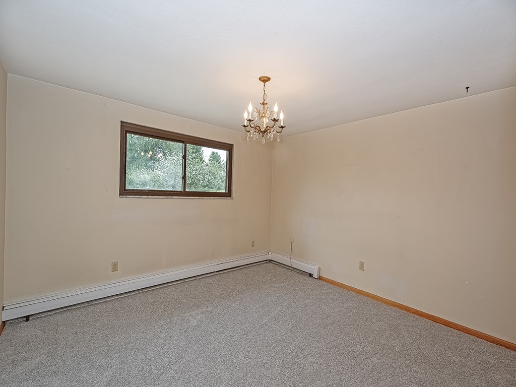 152 Erin Ln