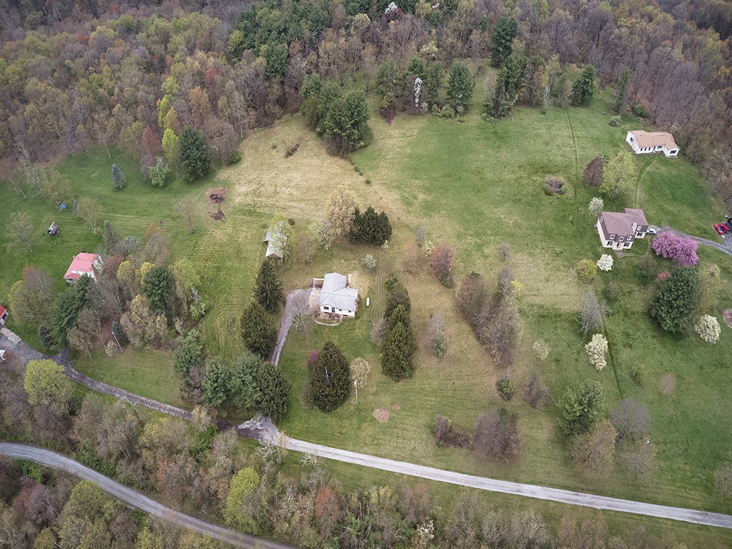 152 Erin Ln