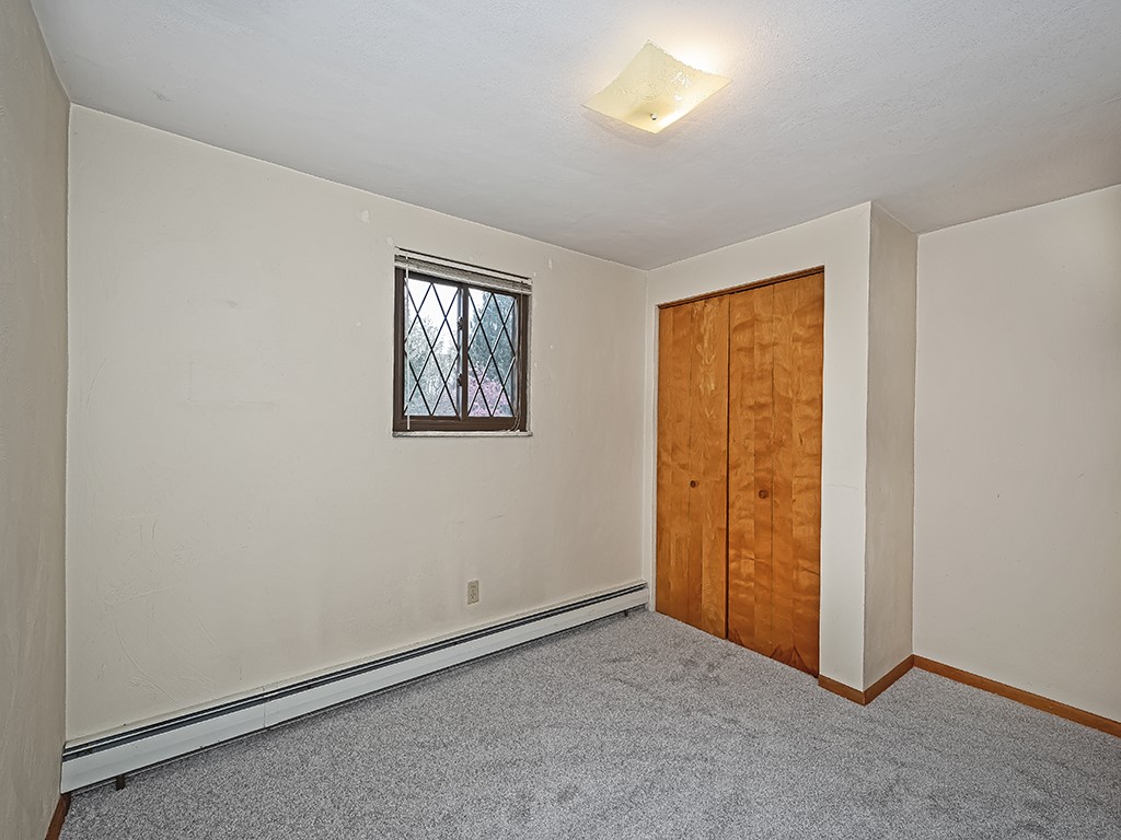 152 Erin Ln