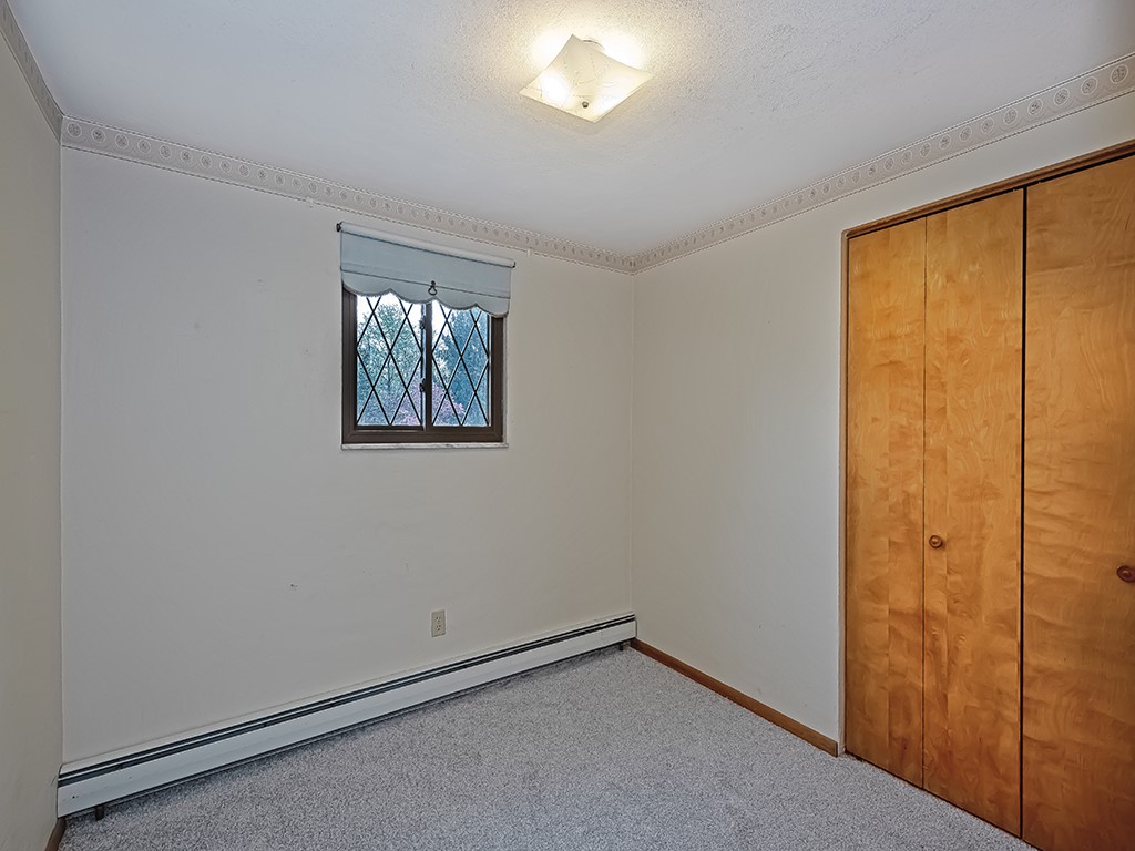 152 Erin Ln