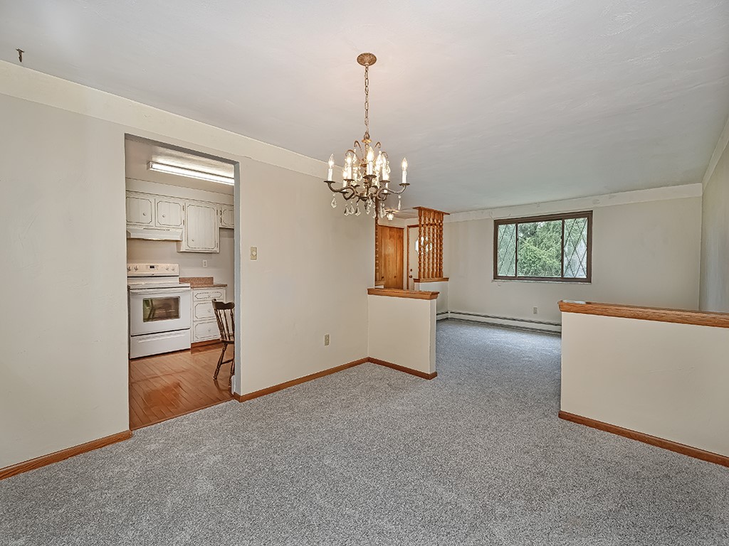 152 Erin Ln