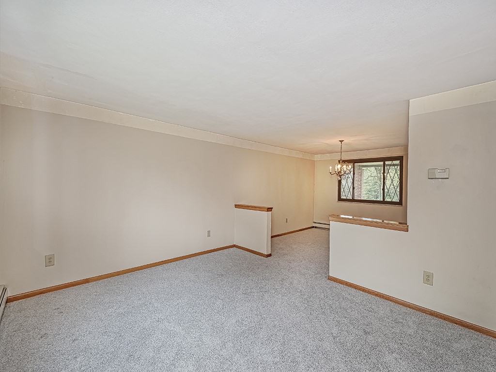 152 Erin Ln