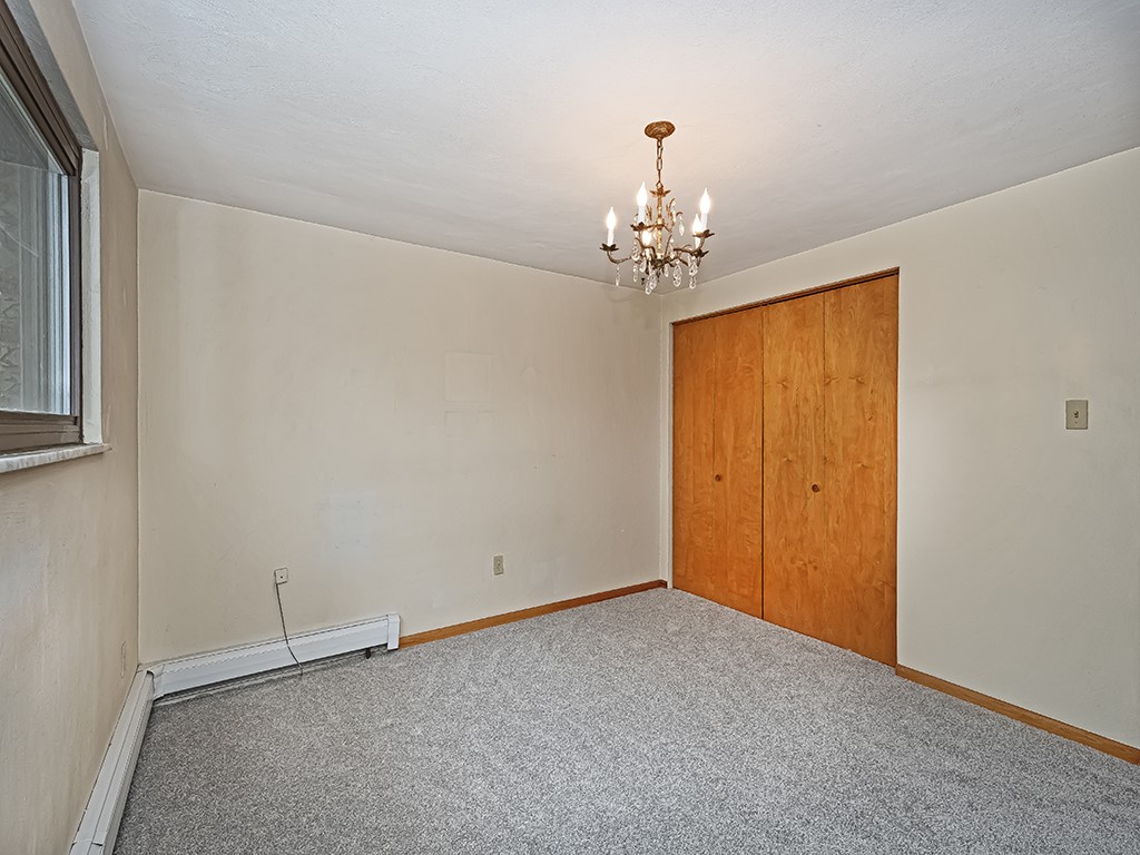 152 Erin Ln