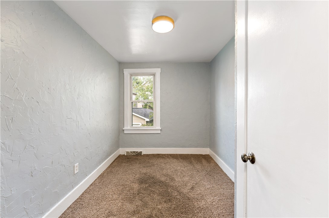 523 Westminster Ave (front & rear)