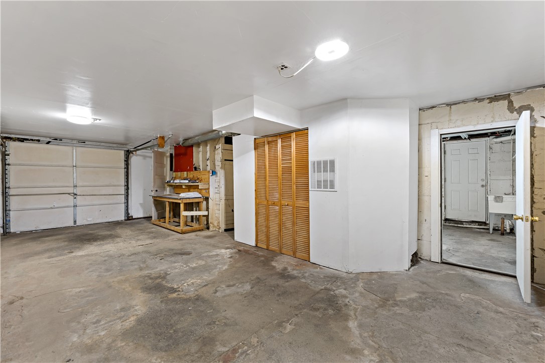 523 Westminster Ave (front & rear)