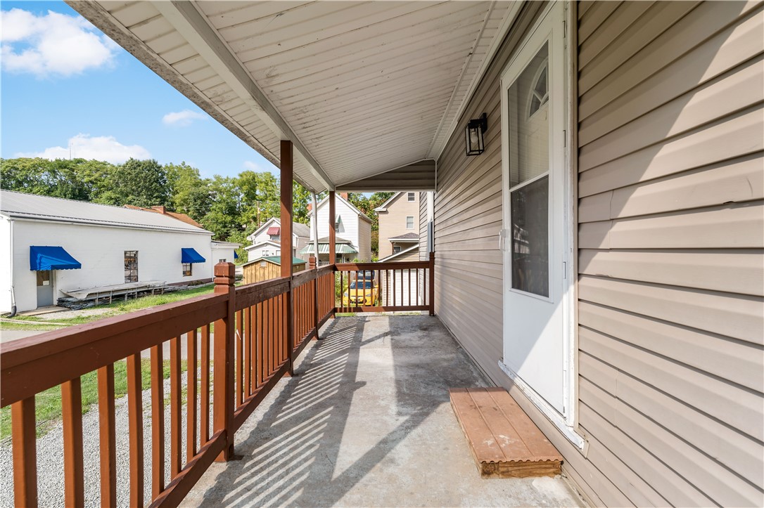 523 Westminster Ave (front & rear)