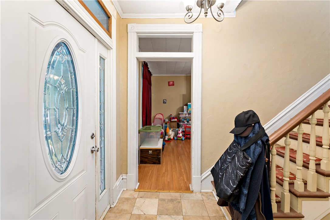 523 Westminster Ave (front & rear)