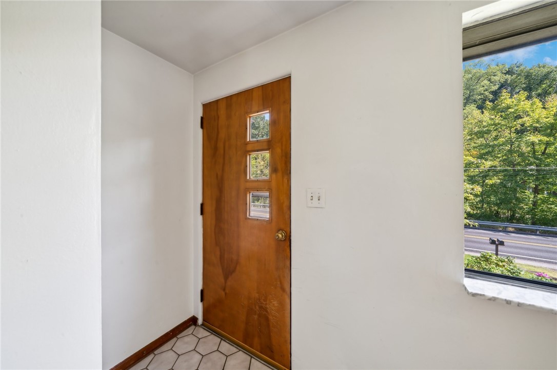 619 Brown Ave