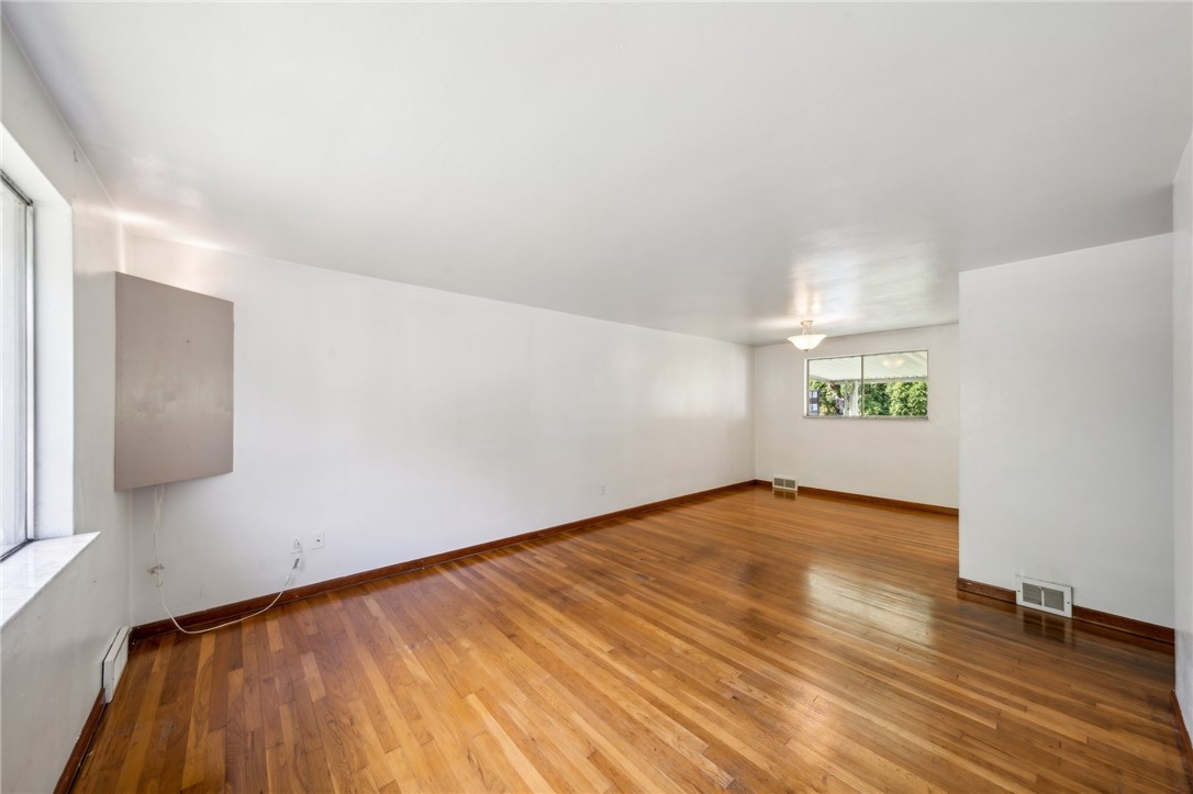 619 Brown Ave