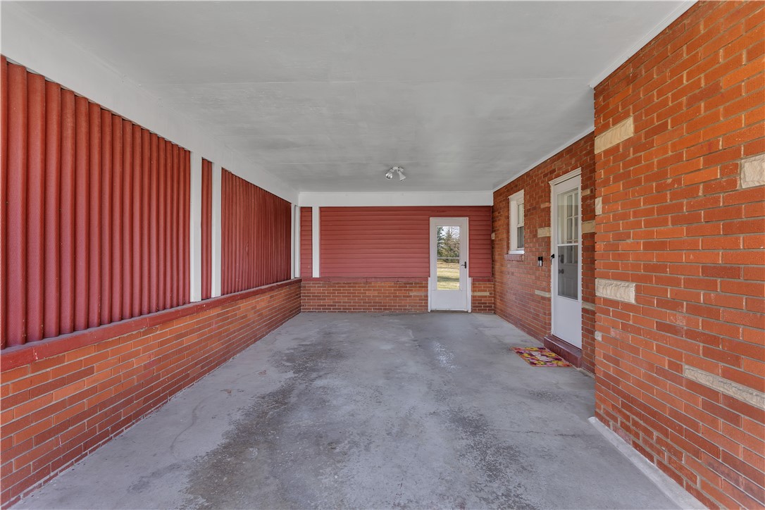 408 Hillcrest Dr