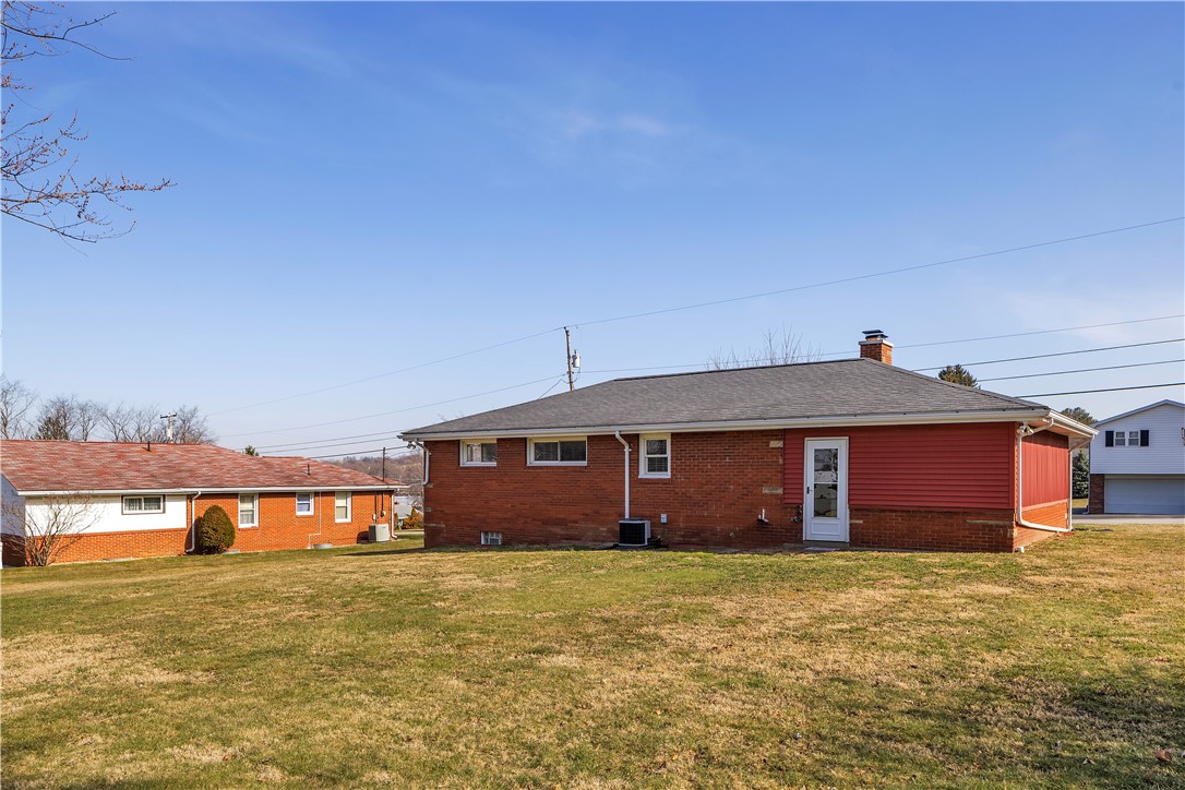 408 Hillcrest Dr