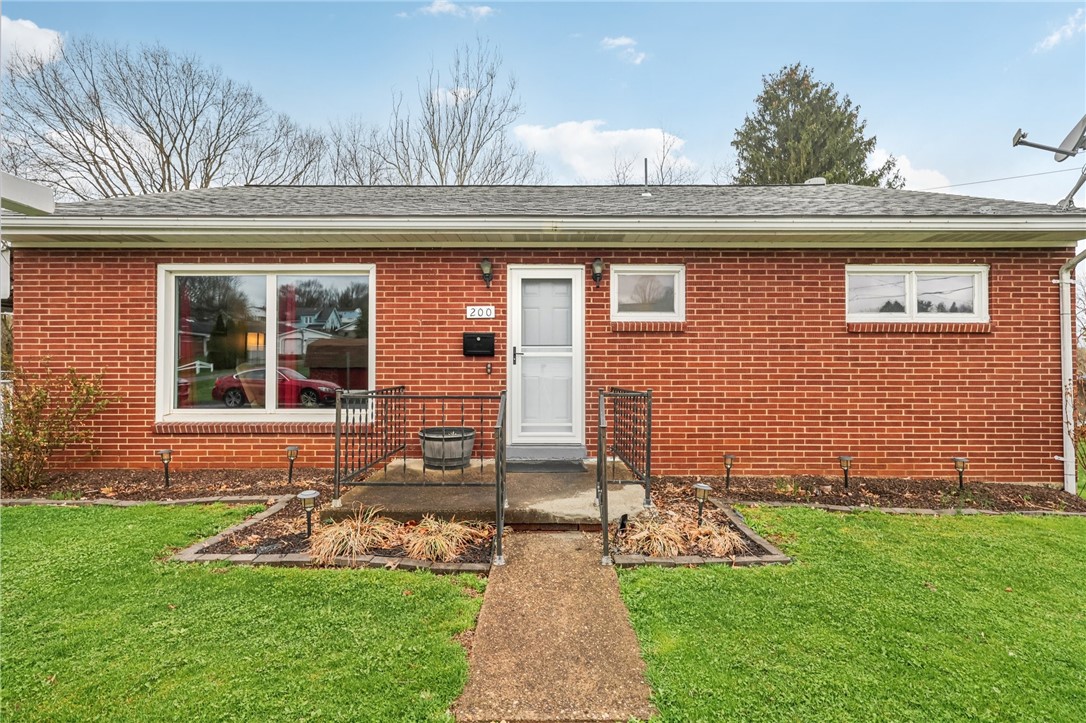 200 S Morrow St
