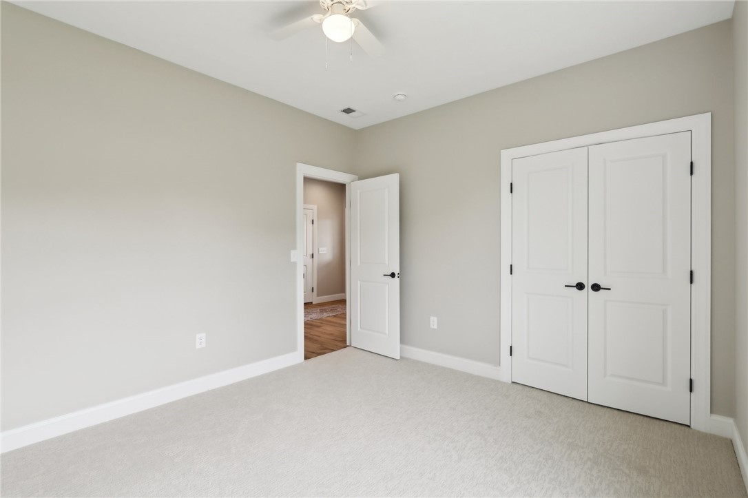1171 VALLEY-CLUB DR.