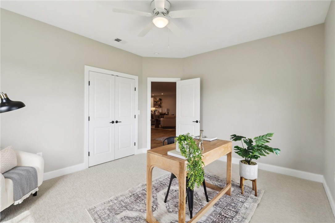 1171 VALLEY-CLUB DR.