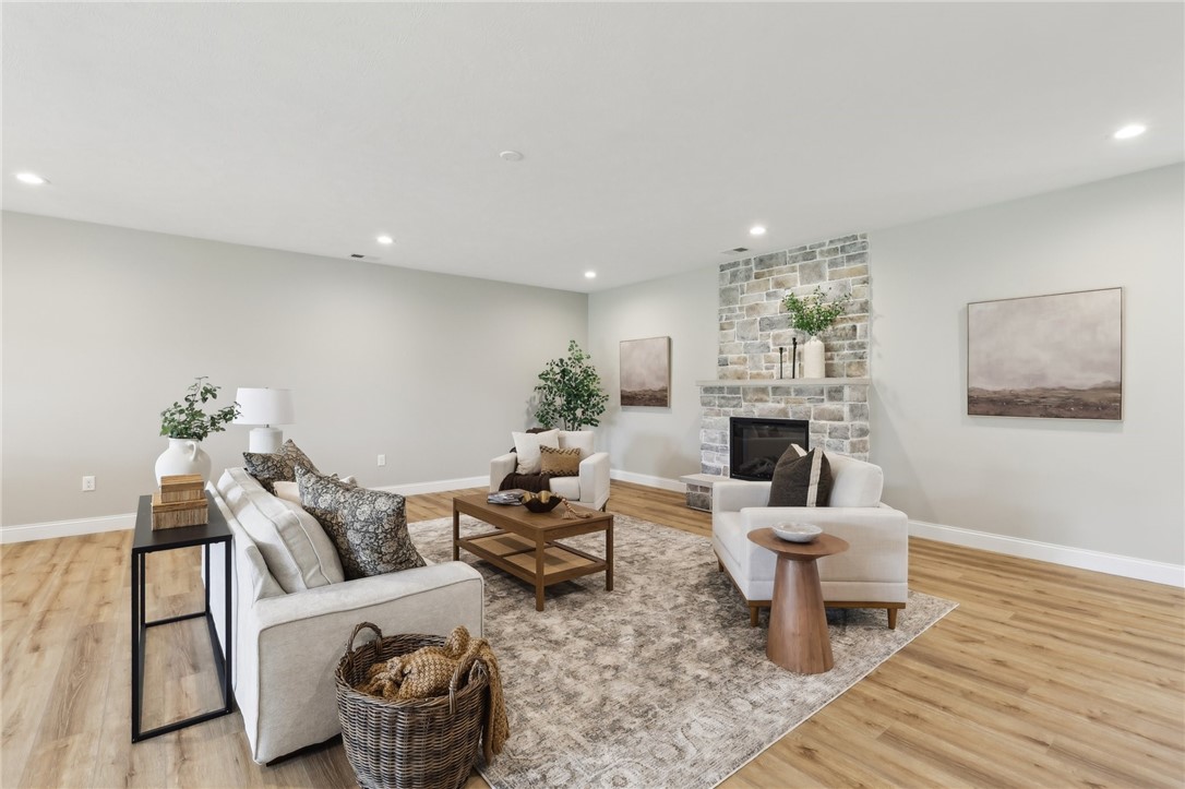 1171 VALLEY-CLUB DR.