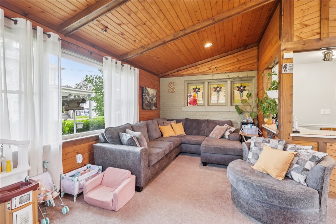 14 Landis Ave