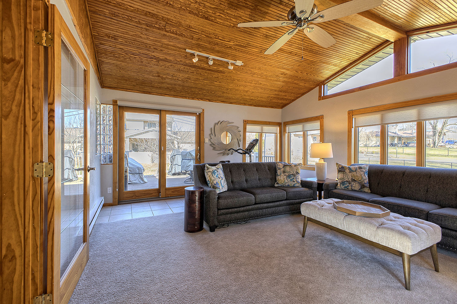 141 Saunders Station