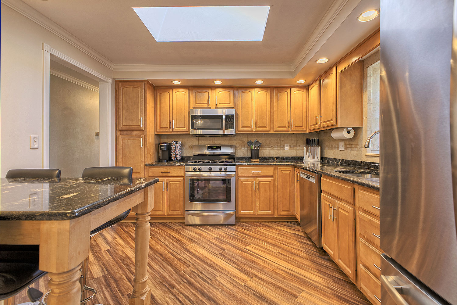 141 Saunders Station