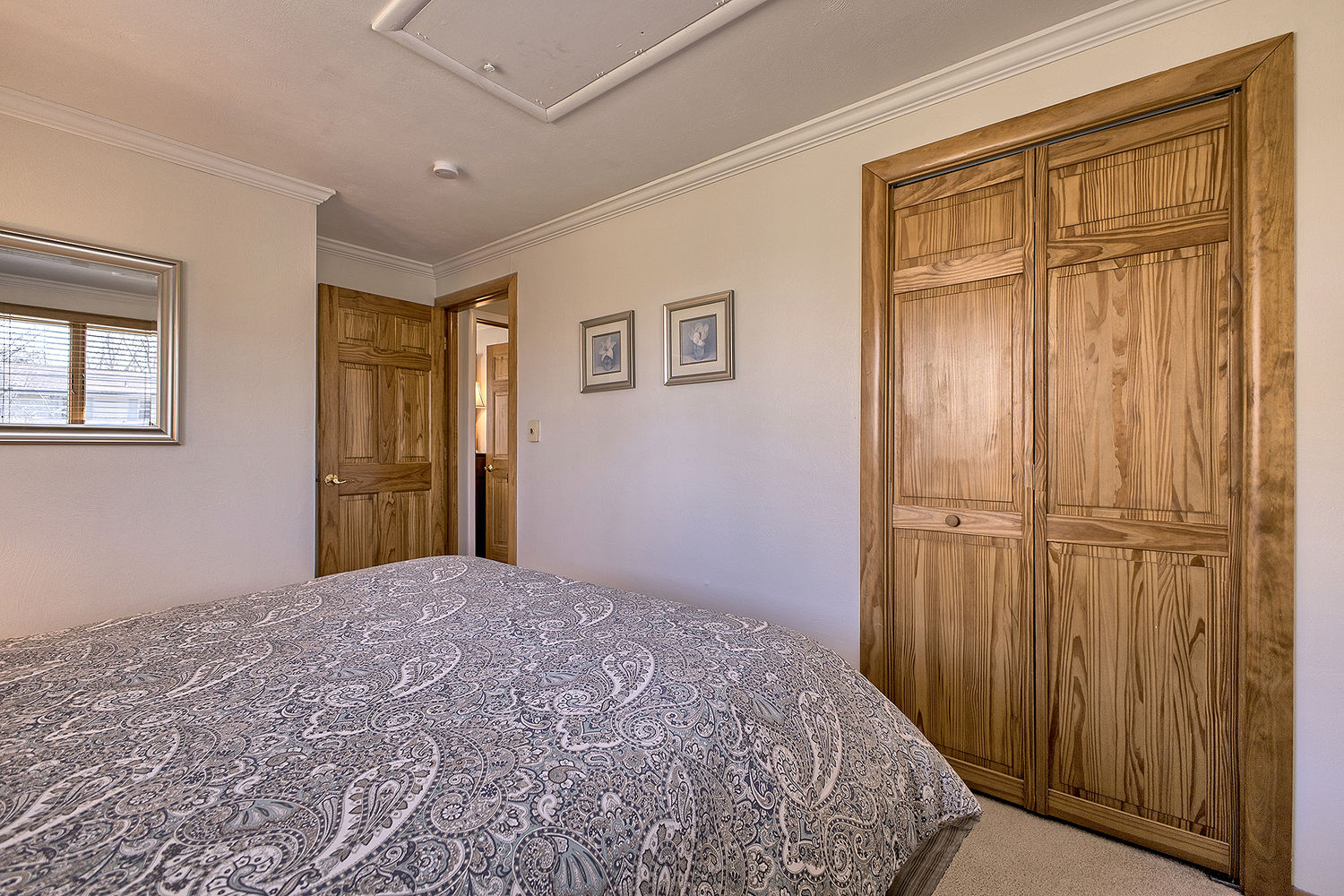 141 Saunders Station