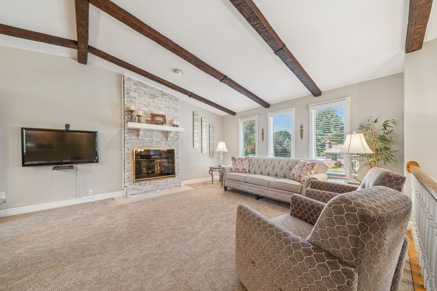 141 Saunders Station