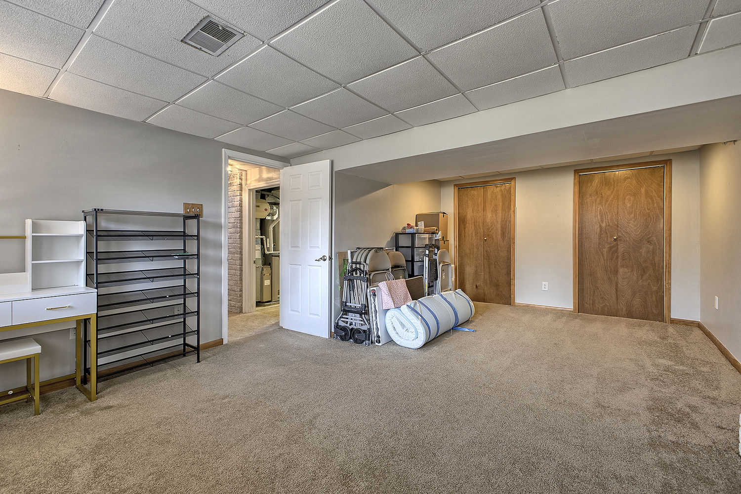 141 Saunders Station