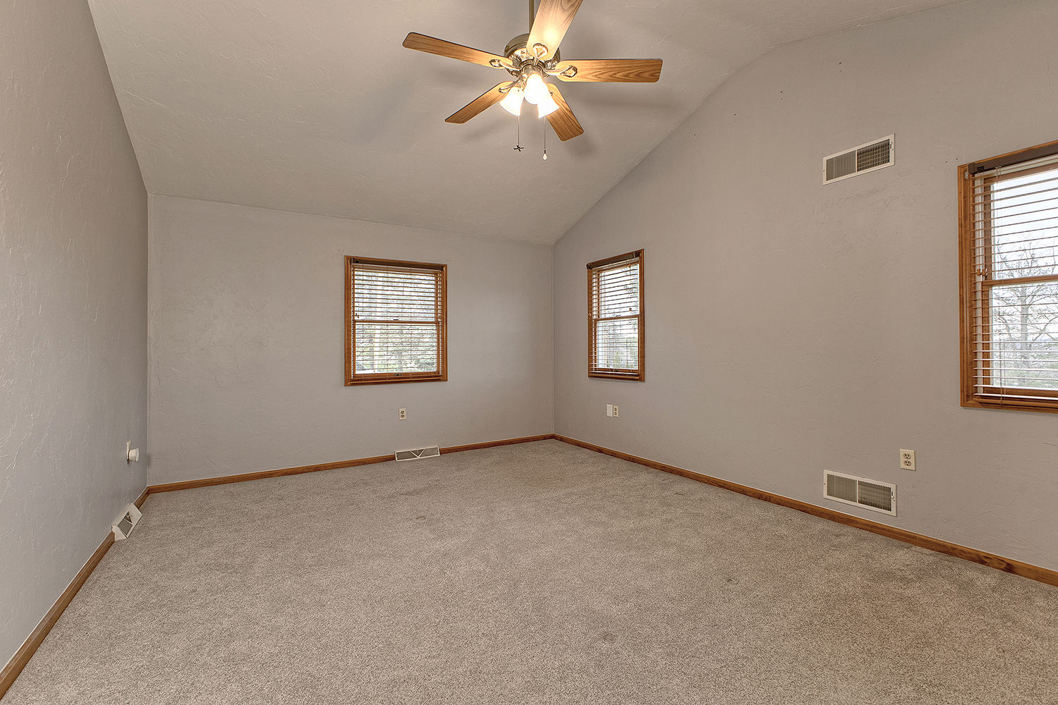 11227 Pershing DRIVE