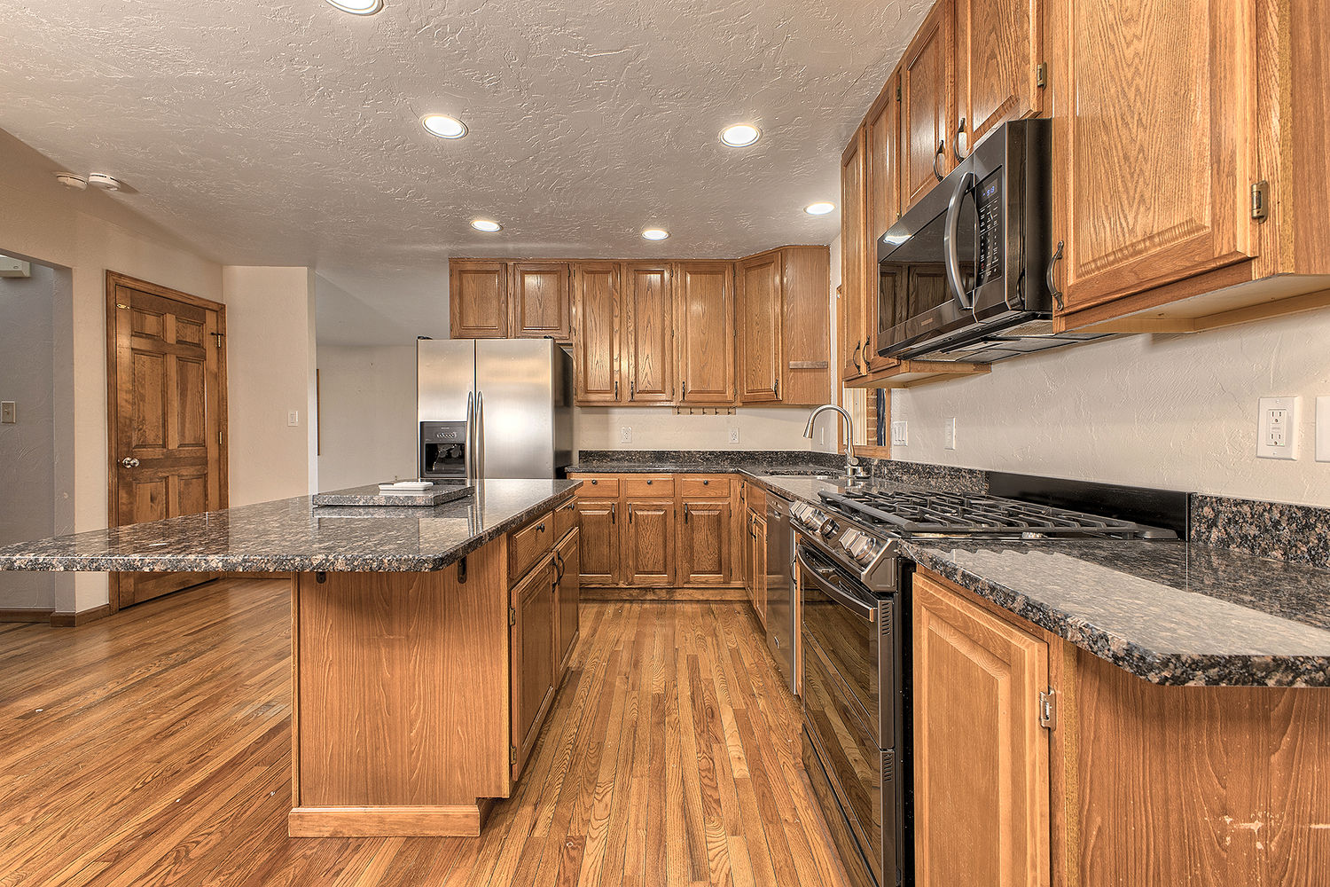 11227 Pershing DRIVE