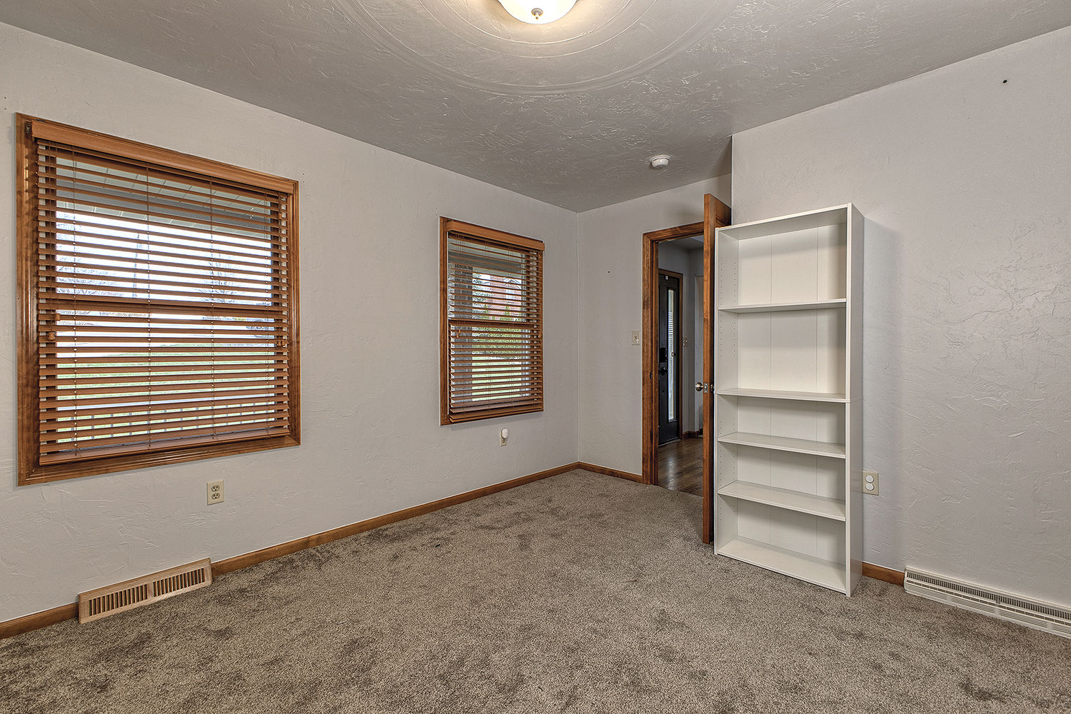 11227 Pershing DRIVE