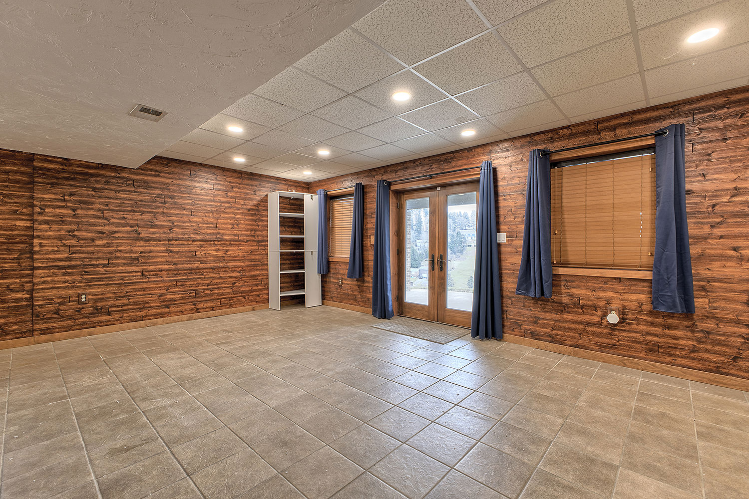 11227 Pershing DRIVE