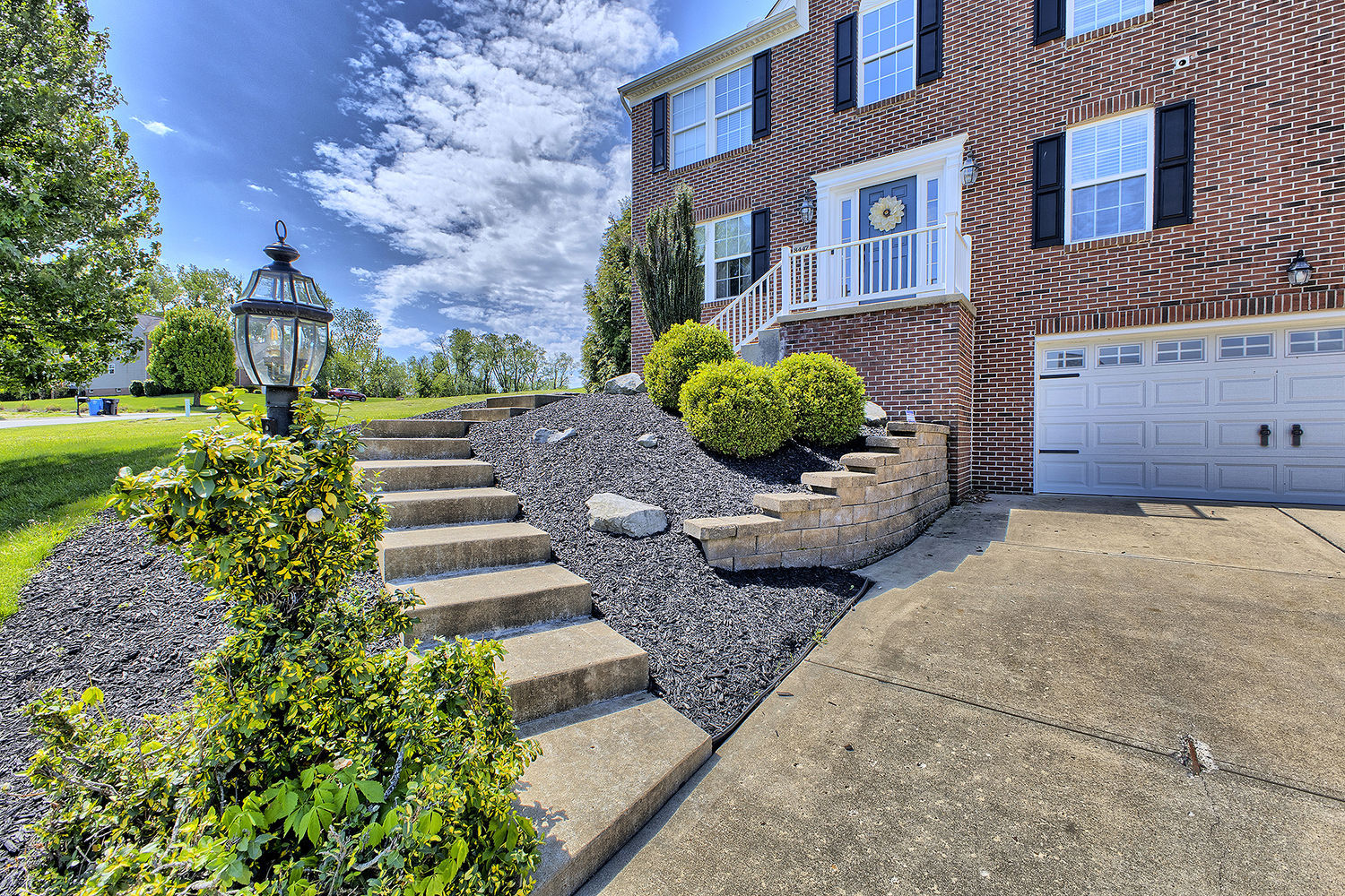 8447 Walthour DRIVE