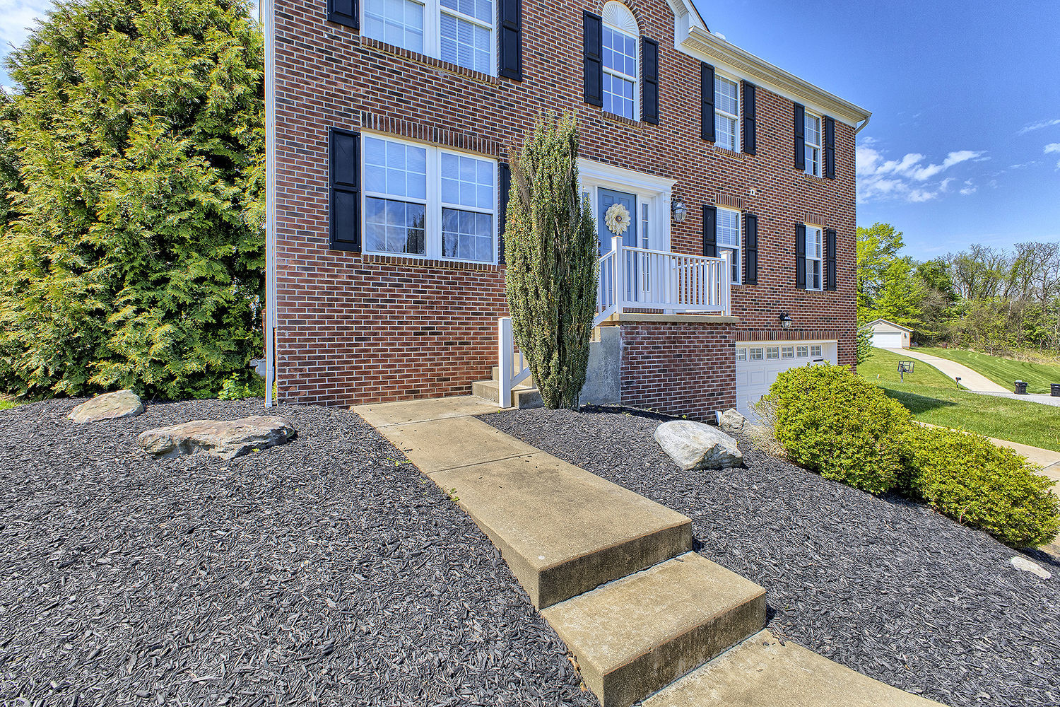 8447 Walthour DRIVE