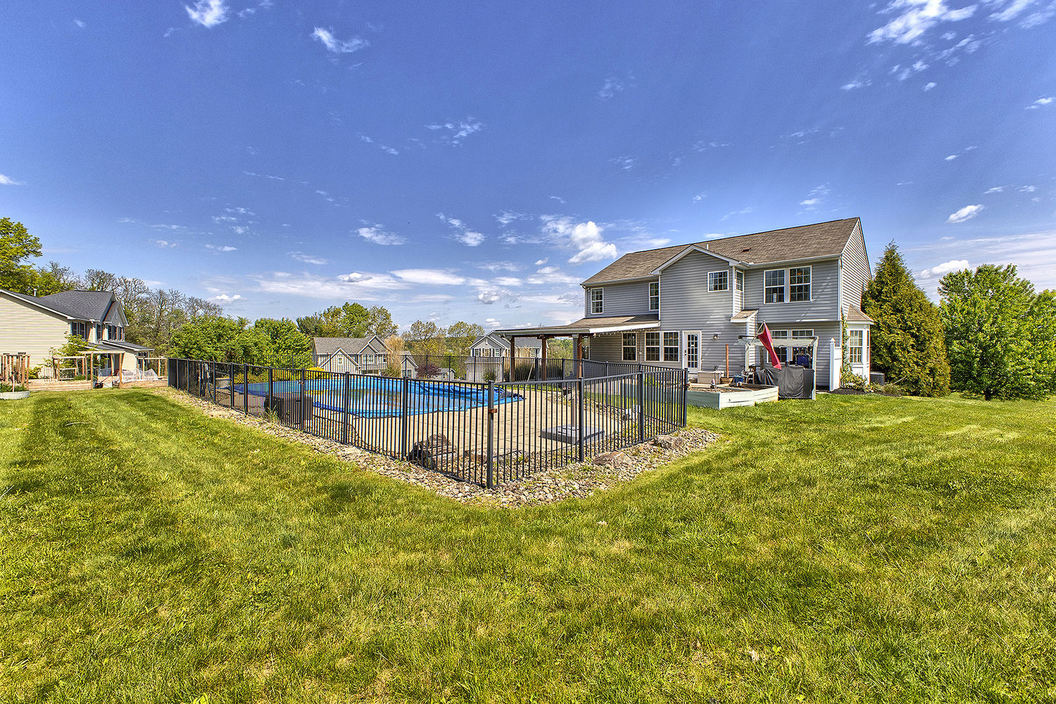 8447 Walthour DRIVE