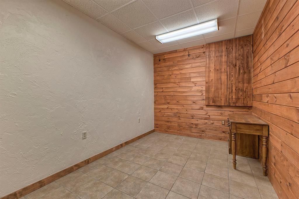 11227 Pershing DRIVE
