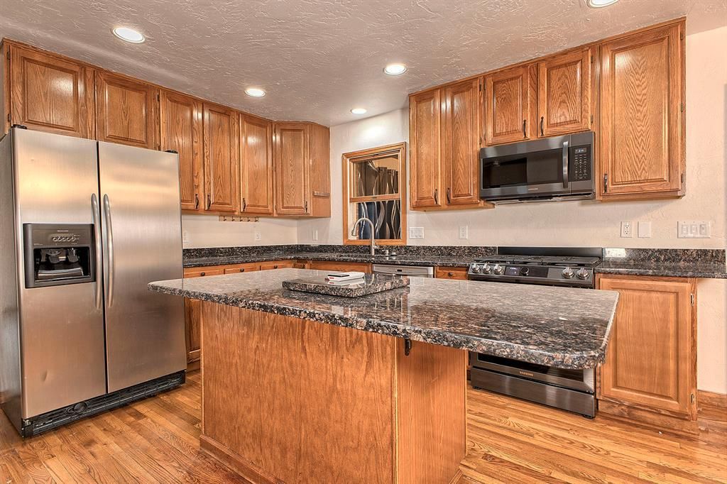 11227 Pershing DRIVE