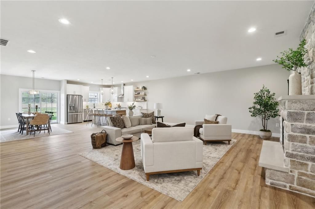 1163 VALLEY CLUB DR. 117