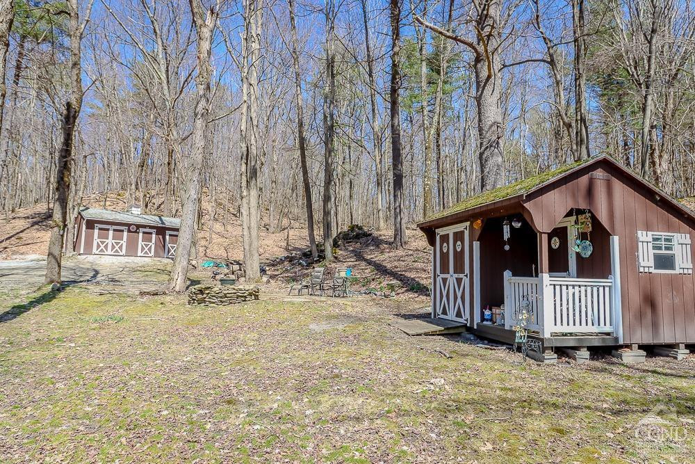 84 Old Hudson Turnpike