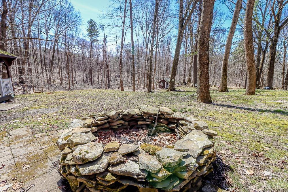 84 Old Hudson Turnpike