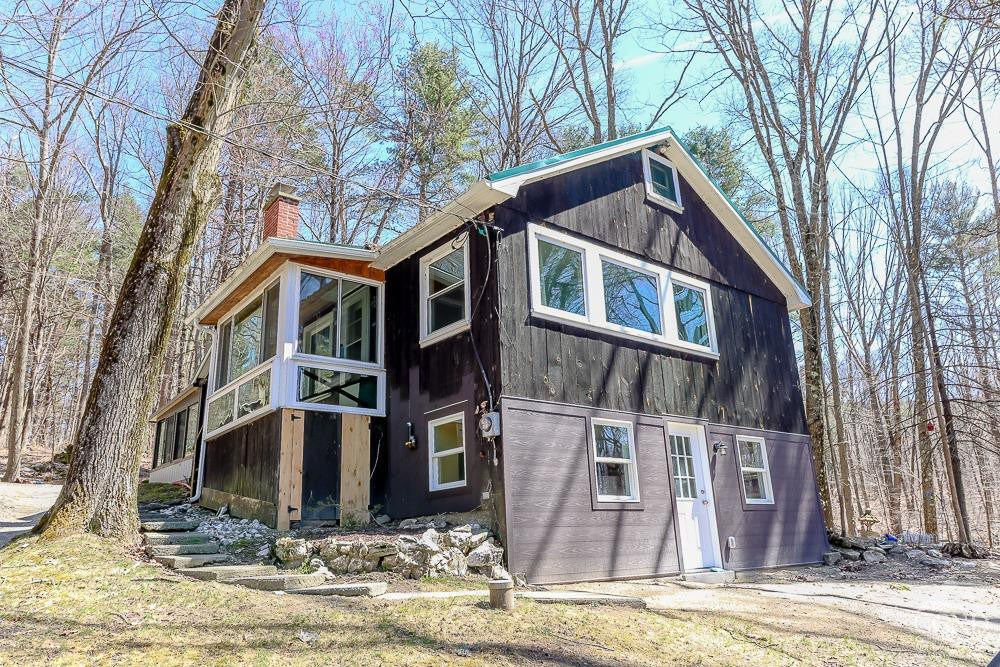 84 Old Hudson Turnpike