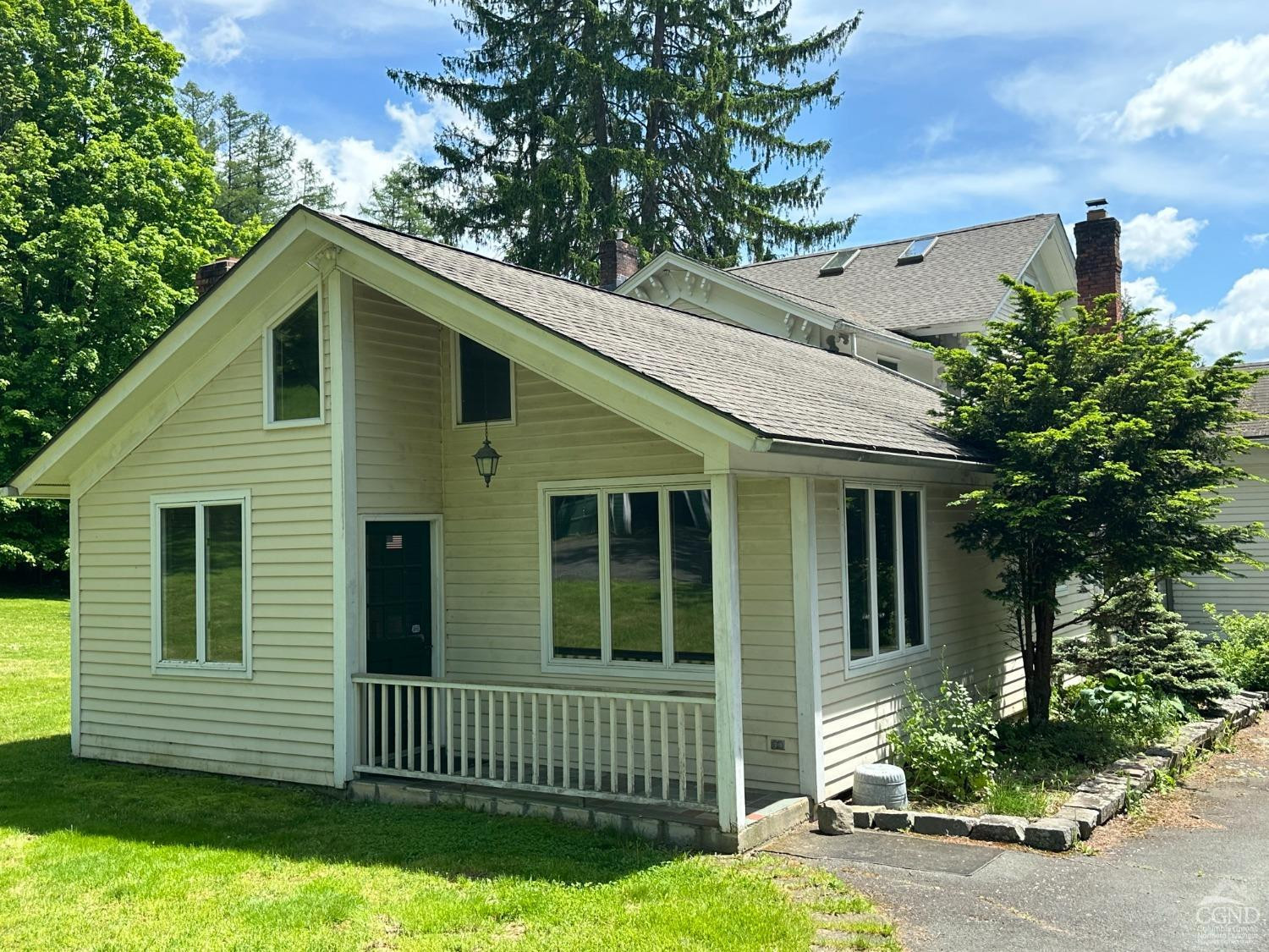 183 Cemetery Road