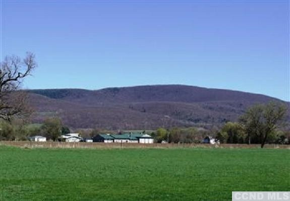 24 Roeliff Meadows Drive