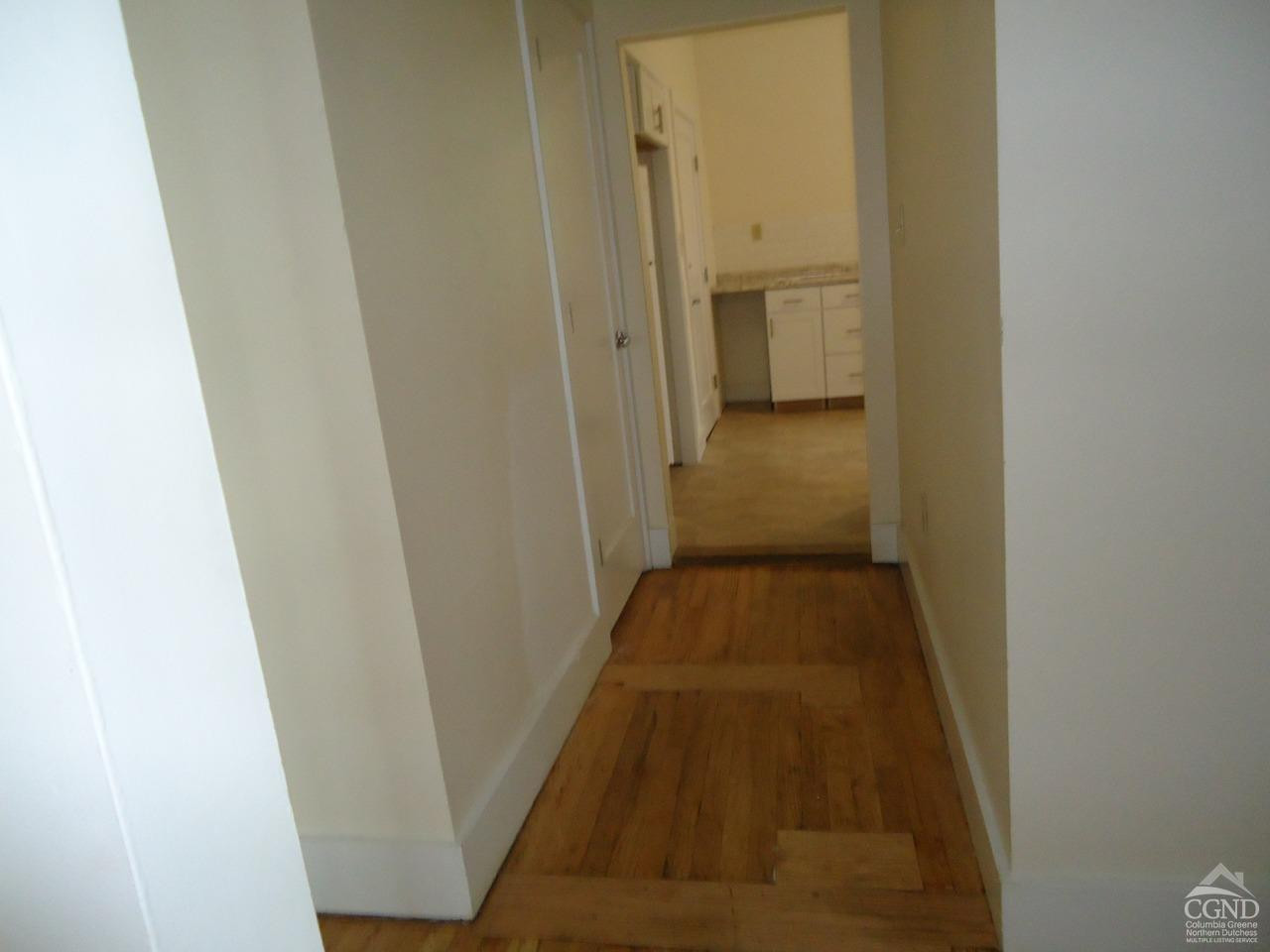136 Warren Street, 3