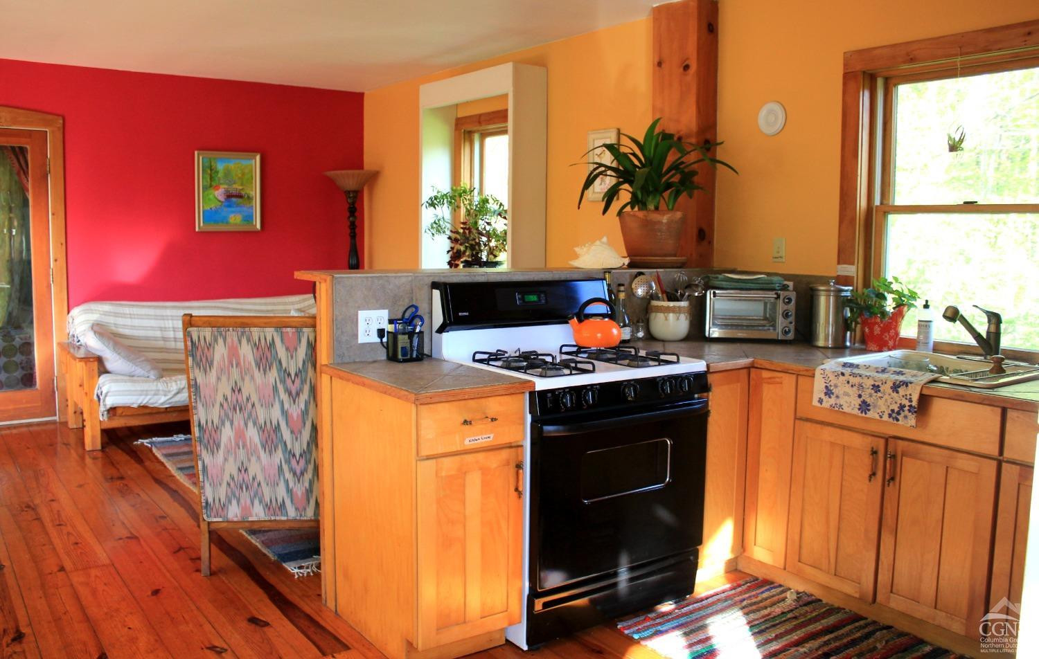 765 Harlemville Road, B