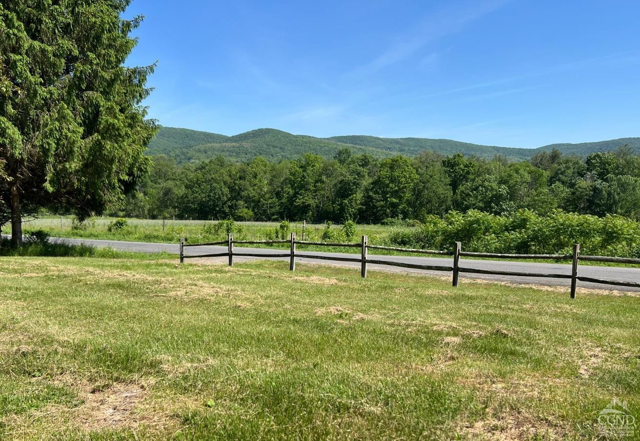 289 Cemetery Road