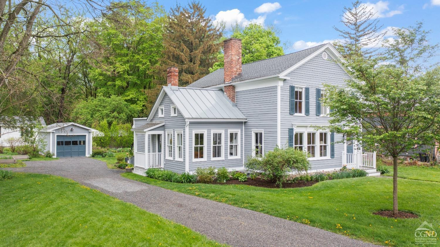 32 Albany Ave