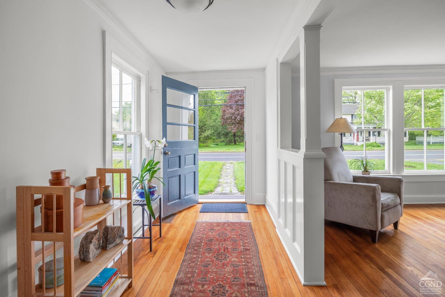 32 Albany Ave