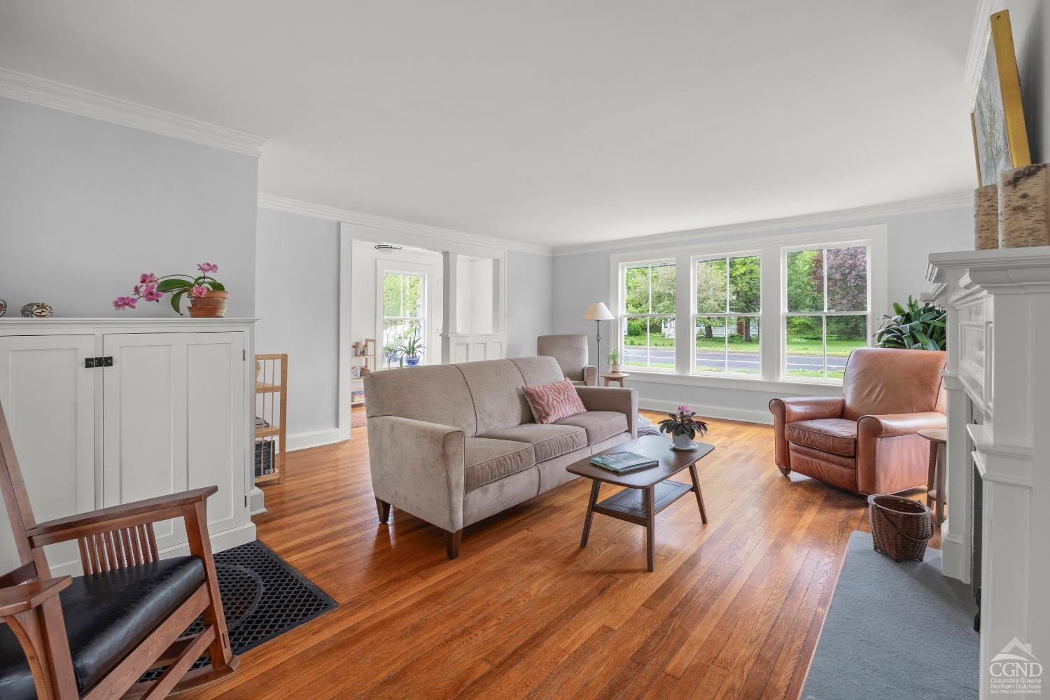 32 Albany Ave