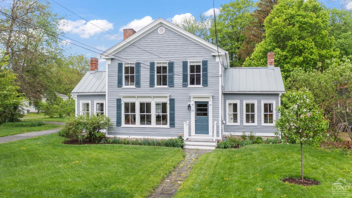 32 Albany Ave